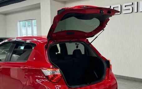 Toyota Vitz, 2017 год, 1 217 000 рублей, 32 фотография