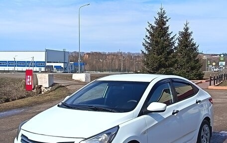 Hyundai Solaris II рестайлинг, 2014 год, 450 000 рублей, 2 фотография