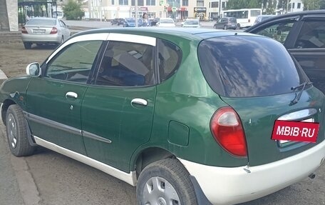 Daihatsu Storia, 1998 год, 130 000 рублей, 2 фотография