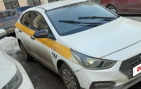 Hyundai Solaris II рестайлинг, 2018 год, 670 000 рублей, 3 фотография