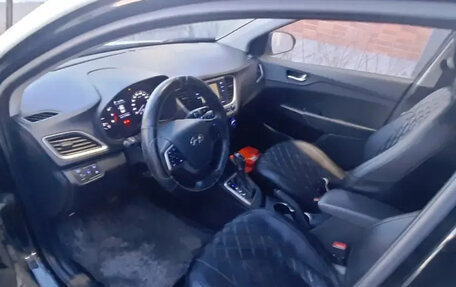 Hyundai Solaris II рестайлинг, 2018 год, 670 000 рублей, 6 фотография