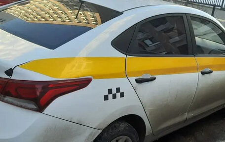 Hyundai Solaris II рестайлинг, 2018 год, 670 000 рублей, 5 фотография