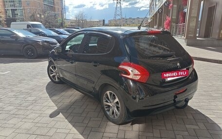 Peugeot 208 II, 2013 год, 690 000 рублей, 2 фотография