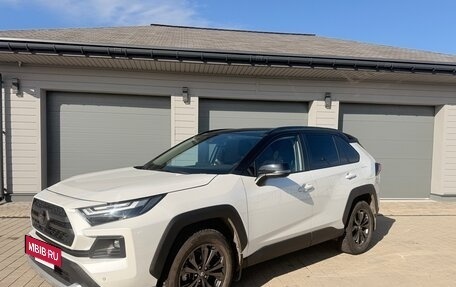 Toyota RAV4, 2025 год, 4 350 000 рублей, 4 фотография