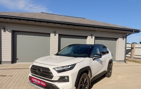 Toyota RAV4, 2025 год, 4 350 000 рублей, 5 фотография