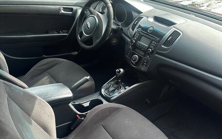 KIA Cerato III, 2010 год, 800 000 рублей, 8 фотография