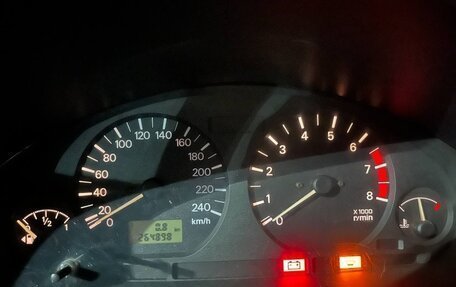 Mitsubishi Carisma I, 2000 год, 179 000 рублей, 8 фотография