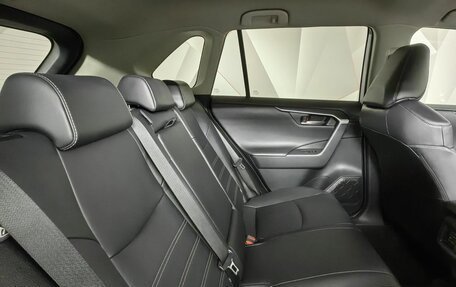 Toyota RAV4, 2019 год, 3 700 000 рублей, 15 фотография