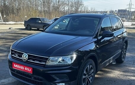 Volkswagen Tiguan II, 2019 год, 2 299 000 рублей, 1 фотография