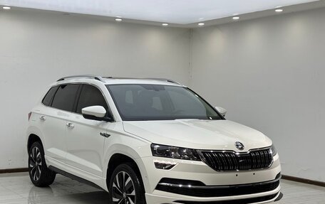 Skoda Karoq I, 2022 год, 2 280 000 рублей, 3 фотография