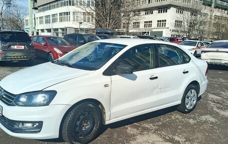 Volkswagen Polo VI (EU Market), 2016 год, 390 000 рублей, 3 фотография