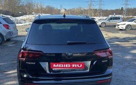 Volkswagen Tiguan II, 2019 год, 2 299 000 рублей, 8 фотография