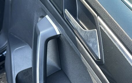 Volkswagen Tiguan II, 2019 год, 2 299 000 рублей, 18 фотография