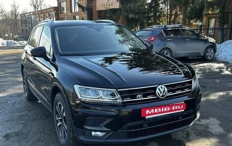 Volkswagen Tiguan II, 2019 год, 2 299 000 рублей, 3 фотография