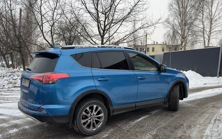 Toyota RAV4, 2015 год, 2 250 000 рублей, 7 фотография