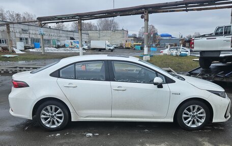 Toyota Corolla, 2024 год, 3 500 000 рублей, 2 фотография