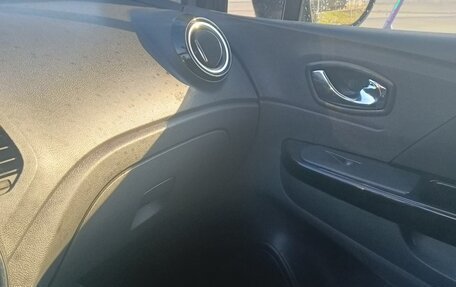 Renault Kaptur I рестайлинг, 2019 год, 1 520 000 рублей, 10 фотография