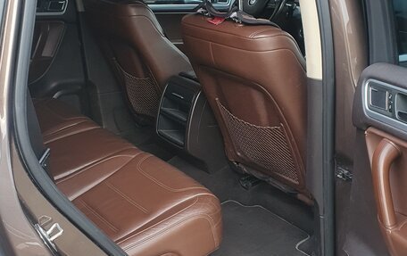 Volkswagen Touareg III, 2011 год, 2 250 000 рублей, 12 фотография