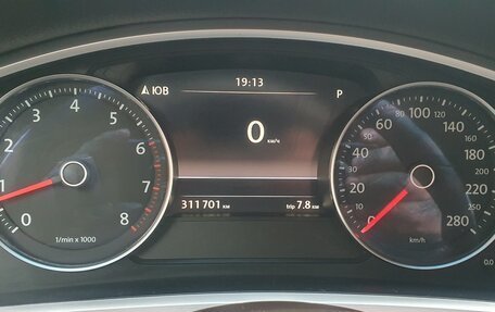 Volkswagen Touareg III, 2011 год, 2 250 000 рублей, 16 фотография