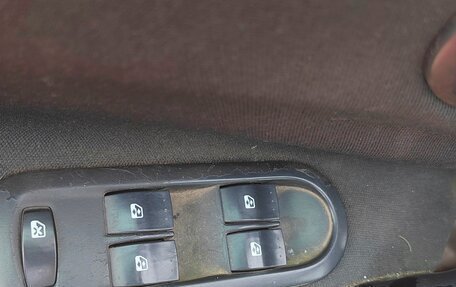 Renault Megane II, 2004 год, 150 000 рублей, 8 фотография