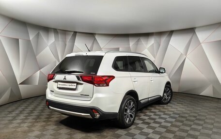 Mitsubishi Outlander III рестайлинг 3, 2015 год, 1 559 000 рублей, 2 фотография