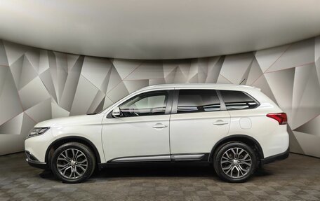 Mitsubishi Outlander III рестайлинг 3, 2015 год, 1 559 000 рублей, 5 фотография