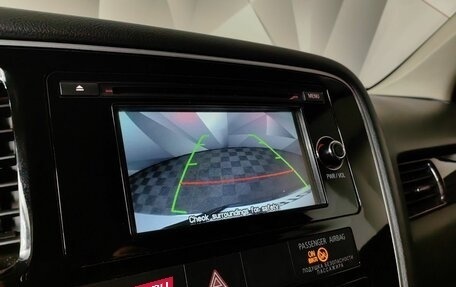 Mitsubishi Outlander III рестайлинг 3, 2015 год, 1 559 000 рублей, 21 фотография