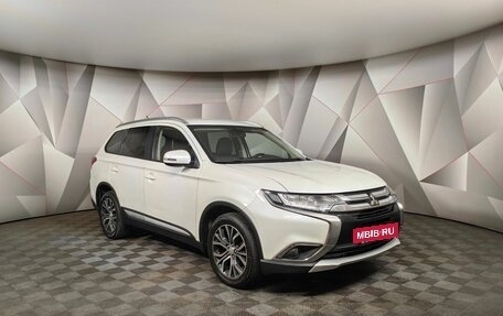 Mitsubishi Outlander III рестайлинг 3, 2015 год, 1 559 000 рублей, 3 фотография