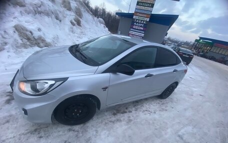 Hyundai Solaris II рестайлинг, 2011 год, 455 000 рублей, 6 фотография