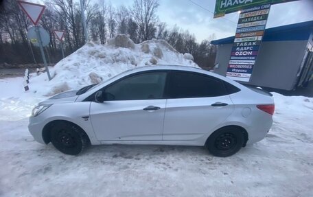 Hyundai Solaris II рестайлинг, 2011 год, 455 000 рублей, 5 фотография