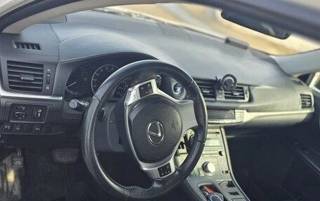 Lexus CT I рестайлинг, 2012 год, 1 300 000 рублей, 26 фотография