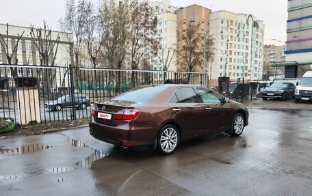 Toyota Camry, 2017 год, 2 100 000 рублей, 4 фотография