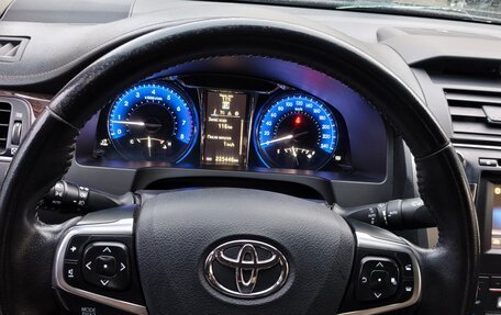 Toyota Camry, 2017 год, 2 100 000 рублей, 13 фотография