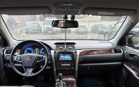 Toyota Camry, 2017 год, 2 100 000 рублей, 12 фотография