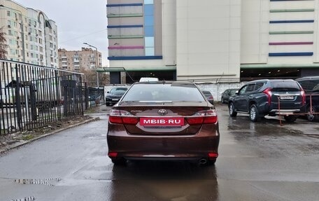 Toyota Camry, 2017 год, 2 100 000 рублей, 3 фотография