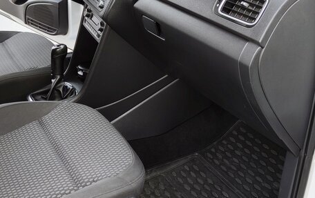 Volkswagen Polo VI (EU Market), 2012 год, 900 000 рублей, 11 фотография