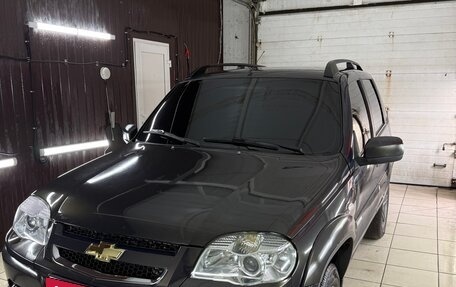 Chevrolet Niva I рестайлинг, 2011 год, 730 000 рублей, 2 фотография