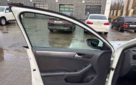 Volkswagen Jetta VI, 2016 год, 1 280 000 рублей, 12 фотография