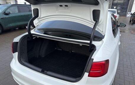 Volkswagen Jetta VI, 2016 год, 1 280 000 рублей, 16 фотография