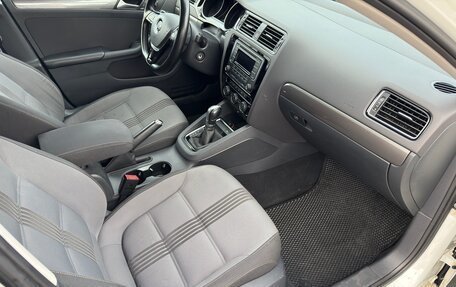 Volkswagen Jetta VI, 2016 год, 1 280 000 рублей, 19 фотография