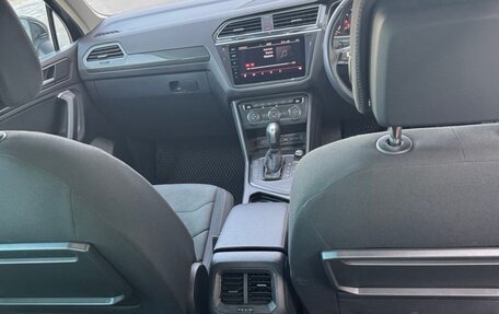 Volkswagen Tiguan II, 2019 год, 2 390 000 рублей, 9 фотография