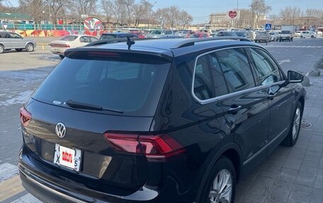 Volkswagen Tiguan II, 2019 год, 2 390 000 рублей, 4 фотография