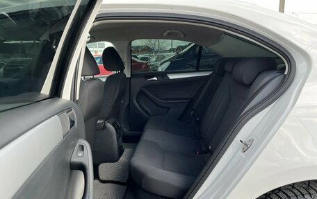 Volkswagen Jetta VI, 2013 год, 980 000 рублей, 11 фотография