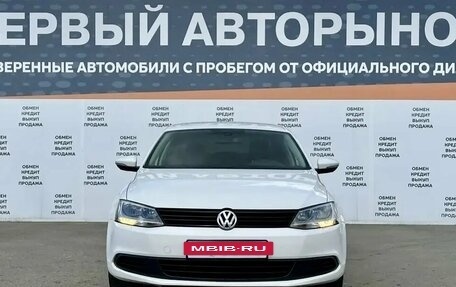 Volkswagen Jetta VI, 2013 год, 980 000 рублей, 2 фотография