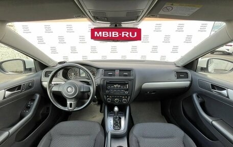 Volkswagen Jetta VI, 2013 год, 980 000 рублей, 15 фотография