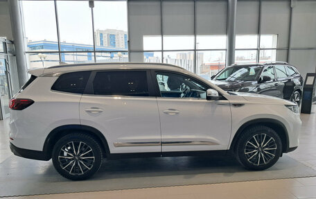 Chery Tiggo 8 Pro, 2022 год, 2 025 000 рублей, 5 фотография