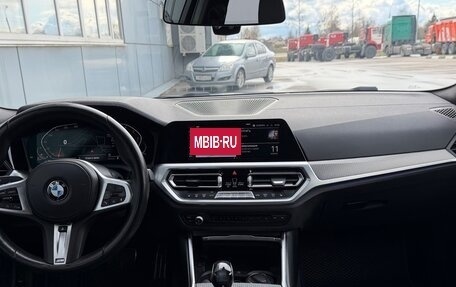 BMW 3 серия, 2018 год, 3 650 000 рублей, 9 фотография