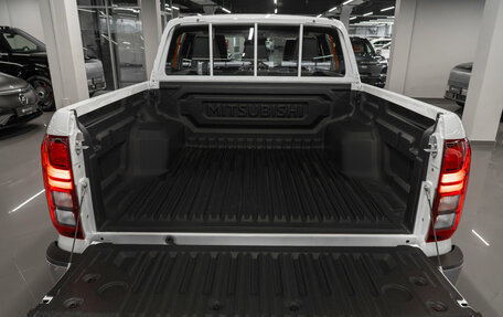 Mitsubishi L200, 2025 год, 5 450 000 рублей, 24 фотография