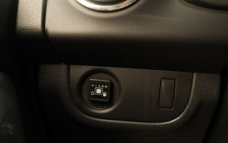 Renault Logan II, 2020 год, 779 000 рублей, 12 фотография