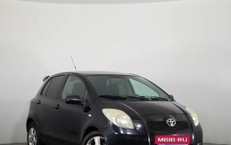Toyota Yaris III рестайлинг, 2006 год, 499 000 рублей, 2 фотография